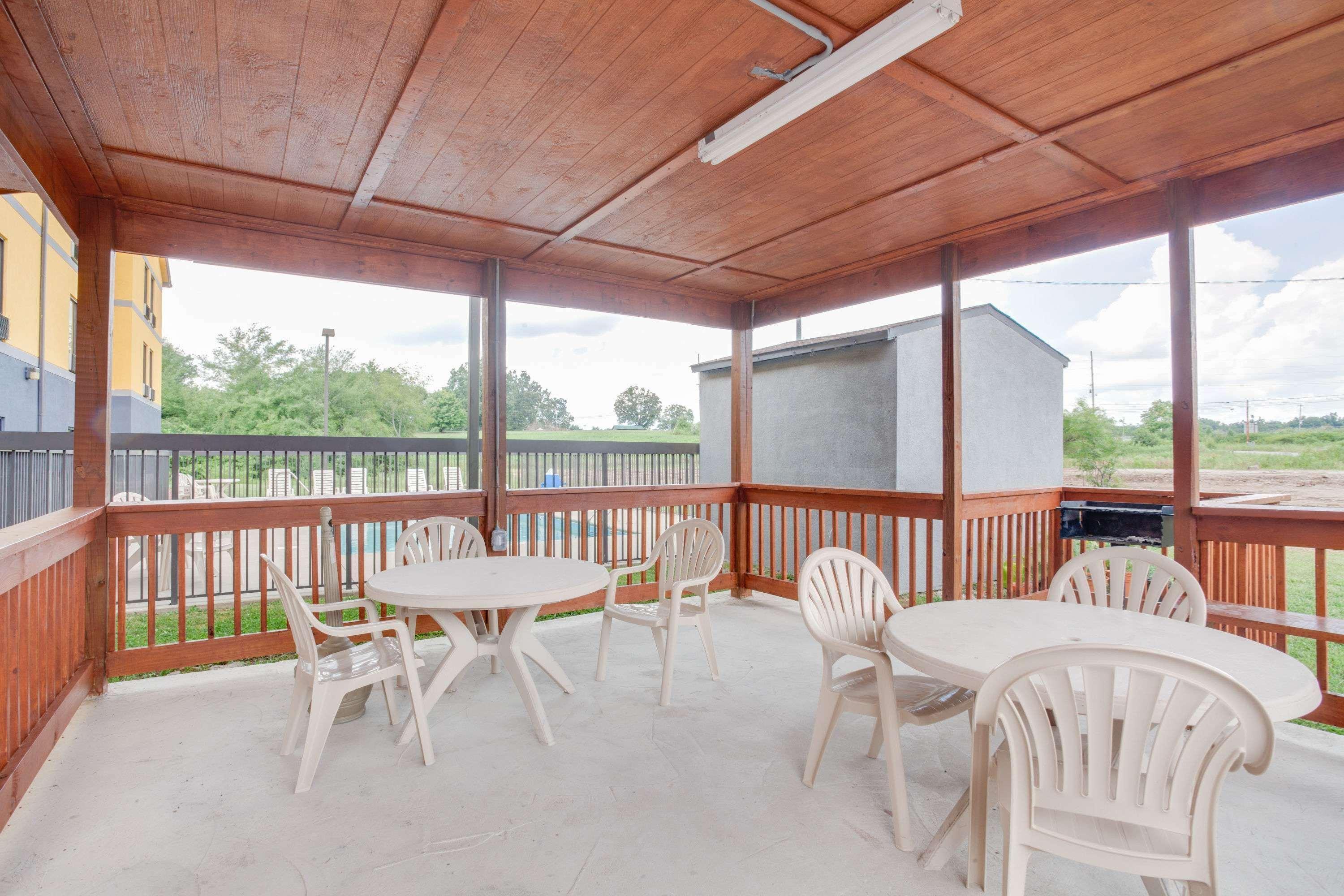 Super 8 By Wyndham Crossville Tn Экстерьер фото