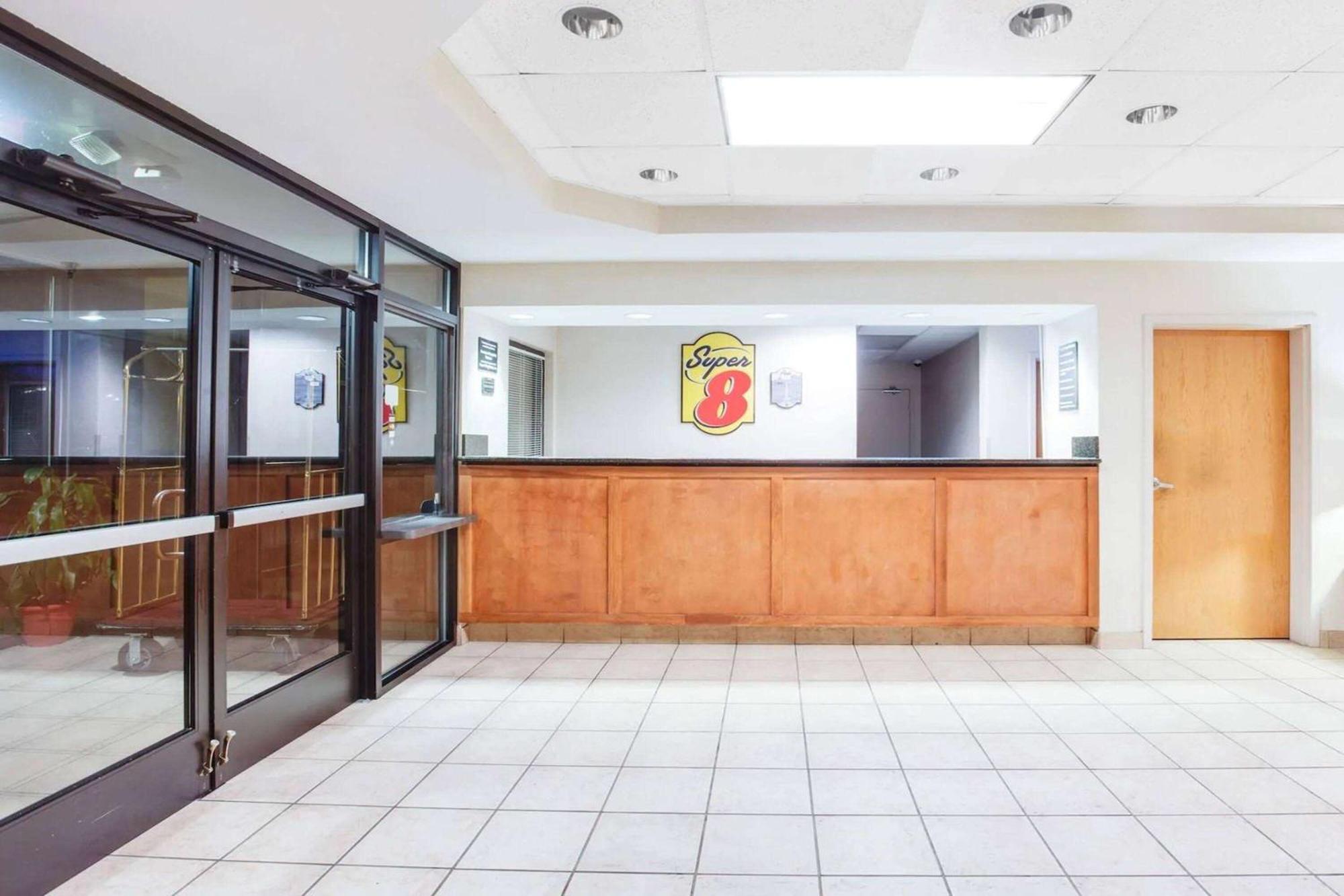 Super 8 By Wyndham Crossville Tn Экстерьер фото